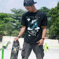 BAJU KAOS DISTRO ORIGINAL D2R BAHAN TEBAL MURAH