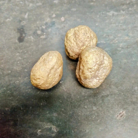 replika bongkahan emas sangat mirip dengan asli untuk koleksi
