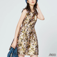 【iROO】滿板金蔥星星流行設計無袖洋裝