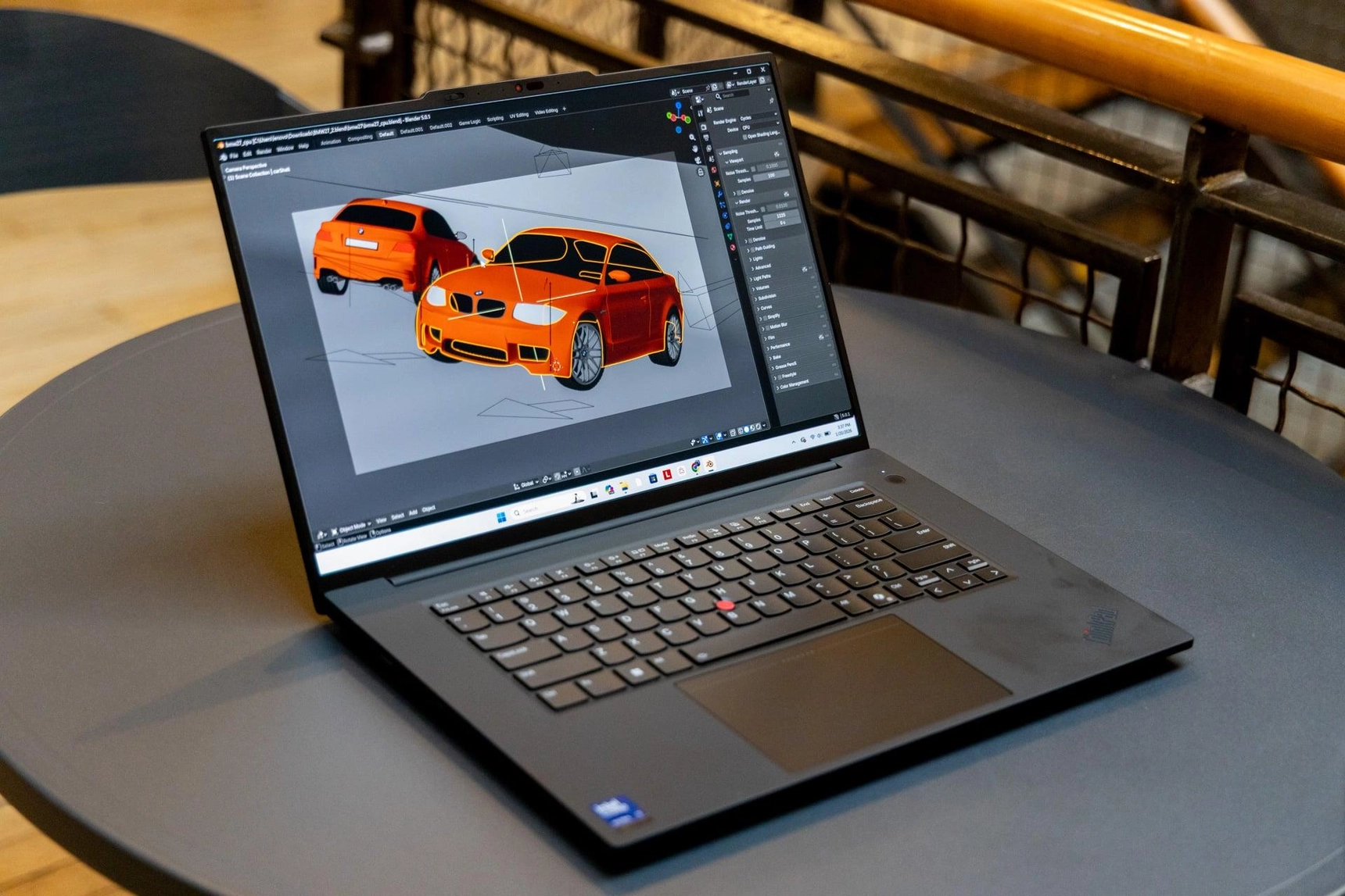 Lenovo ThinkPad P1 Gen 8 レビュー：アップグレード可能なRAMを備えた 