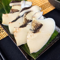 【三頓飯】大比目魚扁鱈頸肉切片 15包組(3-5片/300g/包)