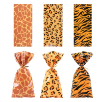 50pcs Jungle Animal Treat candy bag Wild Giraffe Cheetah Tiger Print Plastic Biscuit Packing Bag Safari Birthday Party Gift bag