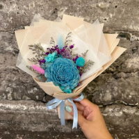 【A-ONE 匯旺】婚禮小花束 玫瑰花束 藍色索拉花束 兔尾草 乾玫瑰花束 畢業永生花 乾燥花 告白花束