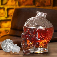 Wiskey Vodka Beer Decanter for Gift Glass Wine Decanter, Skull Decanter Bottle, Liquor Decanter with Airtight Stopper,
