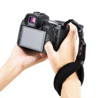 Neoprene Hand Belt Camera Wrist Strap for Nikon D7000 D7200 D3100 D3200 D3300 D5300 D7500 D610 P1000 P900S Quick release Holder