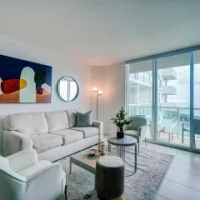 住宿 Direct Bayview One Bedroom Condo in Coconut Grove Includes parking 椰林 邁阿密