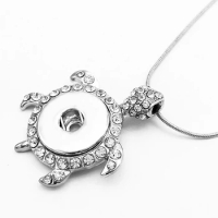 Turtles snap button jewelry pendant Necklace NX6667 (fit 18mm 20mm snaps)