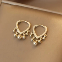 Korea's best selling fashion first simple metal metal ball tassel lover hoop earrings elegant women's daily matching earrings