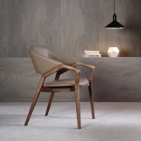 【限時優惠】意大利設計師椅子舒服久坐侘寂風中古極簡真皮餐椅實木榫卯扶手椅