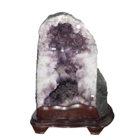 【古緣居】巴西天然紫水晶洞 +木製底座(41.6公斤)
