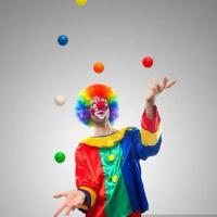 kostum badut pelangi happy