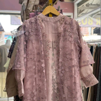 Gamis Rompi Lepas Organza Silk dengan Desain Elegan dan Motif Bunga untuk Tampilan Mewah Muslim Dres