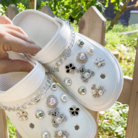 20pcs Hole Shoes Decoration, Detachable Small Teddy Bear Rhinestone For Sandals And Beach Shoes