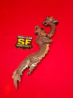 Hiasan dinding Kujang bilah Pamor Ukir Solder Khas Subang Jawa Barat.