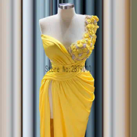Elegant 2021 One Shoulder Yellow Evening Dresses Handmade Flowers Ruched Sexy Split Evening Gowns