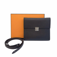二手品 八五成新HERMES CLIC 16肩背包/斜背包(黑色/銀扣)