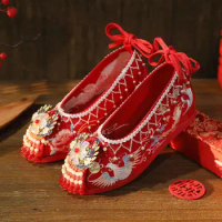 Woman's New Retro Red Wedding Shoes Chinese Style Tassel Embroidered Shoes Free Shipping Shallow Lace Up Big Size Hanfu Shoes