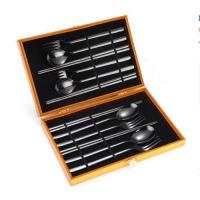 韓式餐具（黑色12件套） 