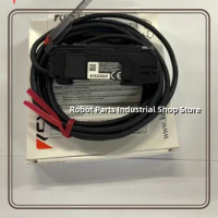 New original Keyence digital fiber amplifier PNP fiber sensor FS-N41P