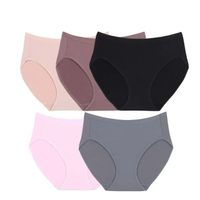 กางเกงในรูปแบบ Bikini Pack 3 ชิ้น รุ่น WU1F34 คละสี (BE,BL,CP,GY,BT)
