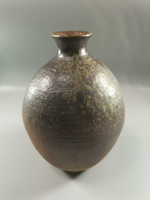 日本 信樂燒 老花瓶 德利酒瓶，底部陶秀款，自然流釉，古拙自