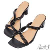 【Ann’S】視覺瘦身X曲線-扁粗跟方頭涼拖鞋7cm-版型偏小(黑)