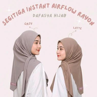 Hijab Segitiga Instan Rayon Airflow by Dafasya hijab Ivory