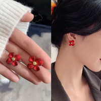 Anting Bunga Mekar Merah Model Korea Terbaru
