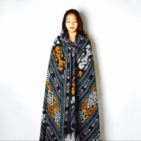 Kain tenun etnik blanket motif asmat papua