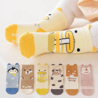 ✨ถุงเท้าสำหรับเด็ก มีกันลื่น ผ้านิ่มใส่สบาย มีให้เลือก 2 ไซส์ S M✨