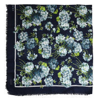 GUCCI 典雅繡球花卉設計絲質保暖圍巾/披肩/大方巾(午夜藍)