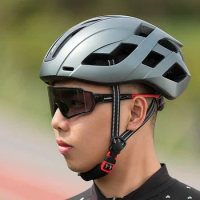 Bicycle Riding Helmet Integrated Safety Helmet Road Bike Helmet Magnetic Suction