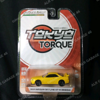 green light diecast nissan skyline R34 kuning