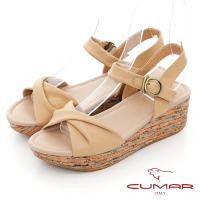 【CUMAR】波西米亞風扭轉一字帶坡跟涼鞋-杏
