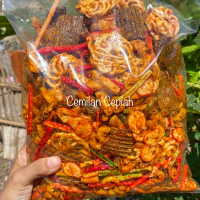 SEBLAK CAMPUR KERUPUK MIX BASRENG/PEDO/KERUPUK JENGKOL/KERUPUK BETON/BASRENG/KERUPUK BAWANG 1KG PEDA