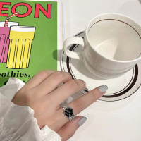 【YY Barang akan dikirim dalam 24 jam】Cincin Gaya Kesederhanaan Desain Jam Tangan Cincin Pria Wanita 