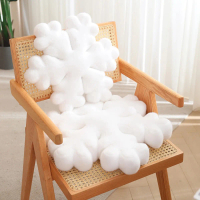 （ISG)  ins White Snowflake Pillow Cushion Christmas Decoration Simple White Floor Sofa Chair Cushion