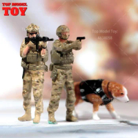 Painted Miniatures 1/64 1/35 1/72 American Modern Soldiers with Guns Dog Scene Props Figures Model Miniature Car Accessory Toy