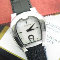 （heteromorphic A） Mild used quartz women's watch aigner