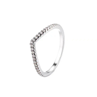 Cincin Titanium Silver Wanita Viral Model V Aksesoris Elegan Rings Hadiah