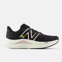 【New Balance】女款 FuelCell Propel v4 WFCPRCG4 黑 與 粉紅泡泡-US6