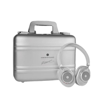 หูฟังบลูทูธ พร้อมกระเป๋า ANC Wireless Headphone Halliburton KIT Grey MW65 ZH - สีเงืน