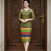 BLUS ATASAN RENDA SEMI PRANCIS