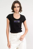 Calvin Klein 短袖短版T恤