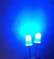 F3霧狀白發藍 3mm藍 長腳 光立方led燈珠 藍色 磨砂 1000個=33元