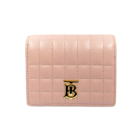 【BURBERRY 巴寶莉】LOLA 經典TB Logo 絎縫紋扣式三折皮夾短夾 粉色(80623691)