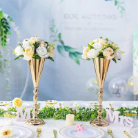 "Metal Flower Stand, Table Vase, Centerpiece, Wedding Decor Prop, Gold-Plated Trophy, and Candle Holder