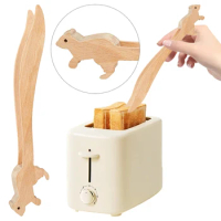 Wooden Toaster Tongs Heat Resistant Toast Tongs Squirrel Shaped Toast Salad Tongs Ideal for Toaster Bread