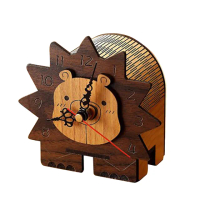 【木頭方程式】木雕造型時鐘-小獅子(時鐘／裝飾品／禮物／桌鐘/獅子/送禮推薦)