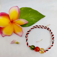 April Gallery - Gelang Tridatu 3 Warna Batu Aesthetic Simple Mewah Benang Hijau Hitam Merah